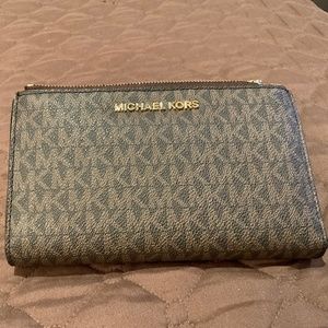 Michael Kors Jet Set Double Zip Wallet Wristlet